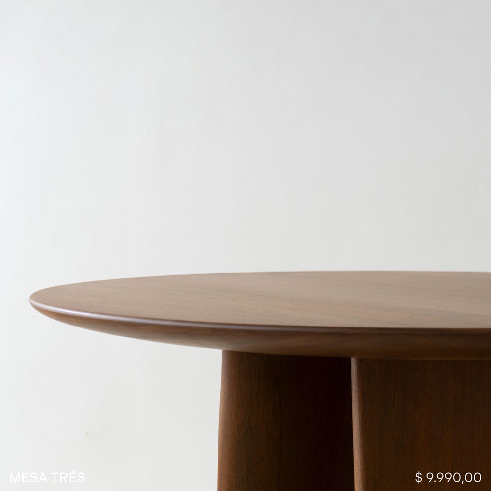 Mesa de jantar  Três